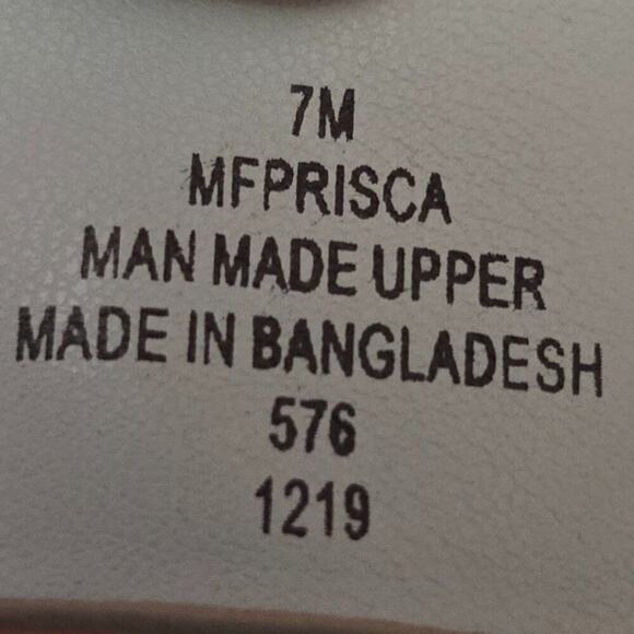 Marc Fisher Womens Bryte Round Toe Slip Sandals Robins Egg Blue Size 7 - Picture 2 of 7